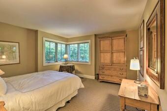 Magnificent Waterfront Gem Fire Pit And Sauna!