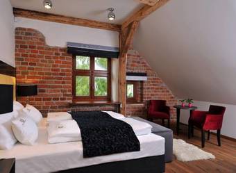 Hostal Palac Pac�ltowo