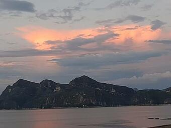 Hermosa Caba�a En Prado Tolima, UNA Isla Rodeada De Naturaleza Y Hermosa Vista Al Lago