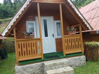 Lodge Complex De Pensiuni Si Casute La Munte