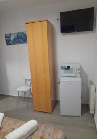 Hostal Lf Habitaciones 2 Y 3ª Planta Sin Ascensor -no Fumadores