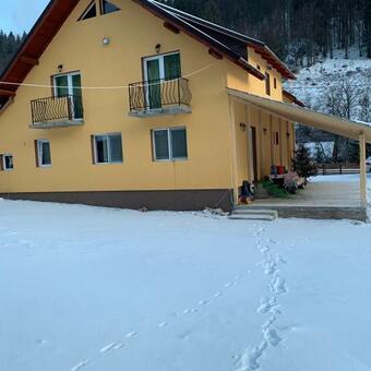 Hostal Casa Natalia Raisa Arie?eni