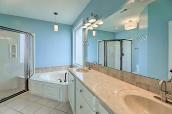 Ocean View Emerald Isle Home Walk To Beach!