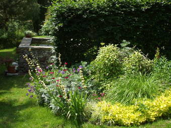 Hostal Jardin La Bourdonni�re