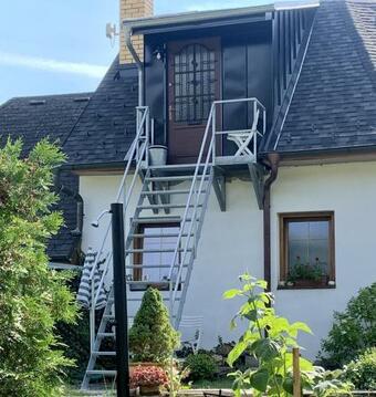 Apartm�n U Pam�tn�ho Stromu V Podkrov�