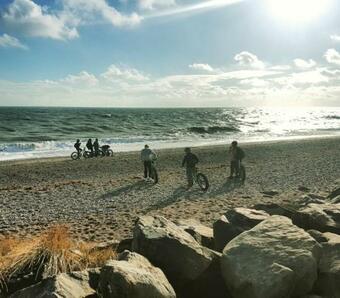 Hilltop Seaview Apartment