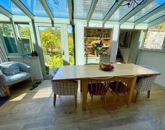 Gorgeous 4 Bed Cottage, Barn & Garden + Local Pub