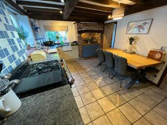 4 Bedroom Townhouse On One Of The Oldest Streets