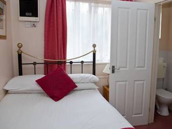 Hostal The Causeway Guest House