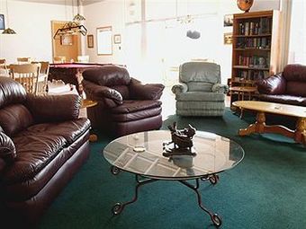 Executive House Suites Hotel & Conference Centre