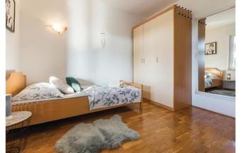 Holiday Home Ravna Dolina IV