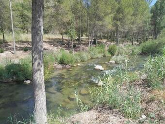 Acogedora Casa A Orillas Del R�o Turia En Chulilla