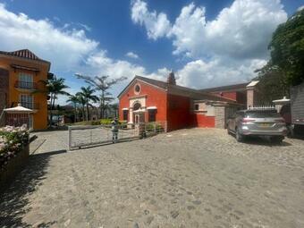 Villa Venecia Colonial