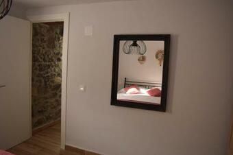 La Antigua Cuadra Precioso Apartamento De Piedra Con Jard�n, Barbacoa Y Acceso Al R�o