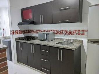 Apartamento Near The Uis, Stadium, La Mercy Clinic Wifi 225mbp