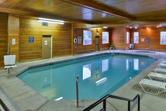 Hotel Comfort Suites Airport Salem