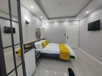 The Elysian Resort Hotel & Restaurant - Bar