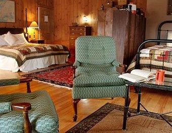 Posada The Brewster Inn