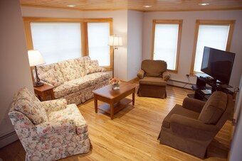 Hotel Blue Hill Lodge