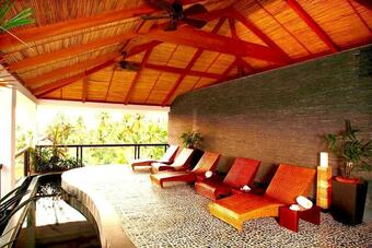 Plumeria Lake Resort & Spa