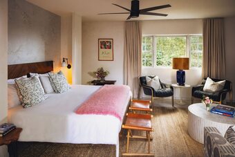 Motel A Room At The Beach