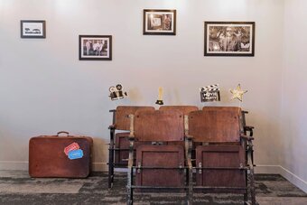 Hotel Moxy Lyon Airport