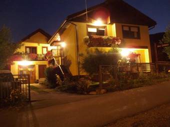 Hostal B&B House Prica