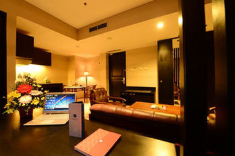 Emilia Hotel By Amazing