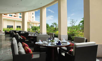 Hotel Regal Palace Resort