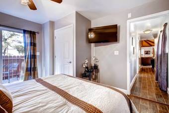 Harmony Hilltop Hideaway