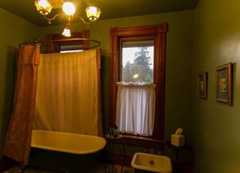 Swantown Inn Bed & Breakfast