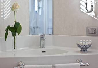 Hostal Piccolo Hotel