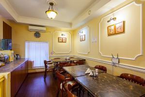 Nevsky Hotel Moyka 5