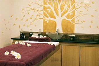 Hotel Mercure Goa Devaaya Resort