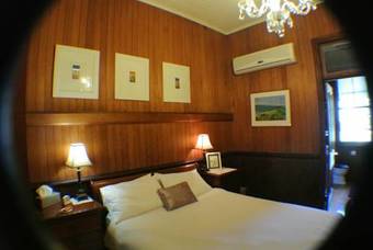 Wiss House Bed & Breakfast