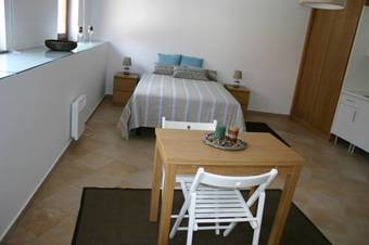 Casas Do Castelo - Casa Cardia