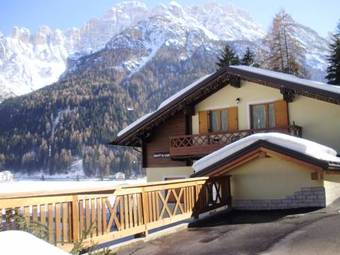 Apartamento Appartamenti Chalet Al Lago