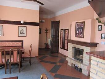 Hostal Penzion Bazalka