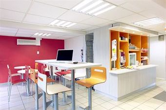 Hotel Premiere Classe Montauban