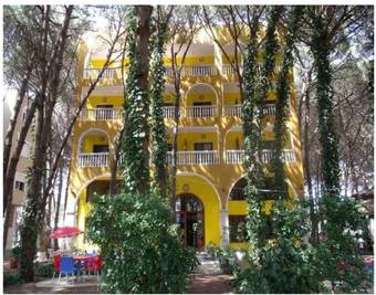 Hotel Camping Mali I Robit