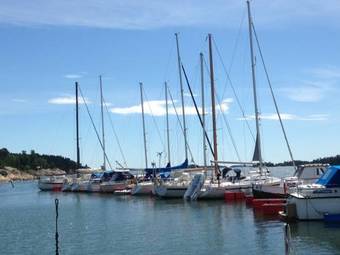 Albergue Brukets Marina Guest House