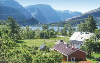 Holiday Home Svelgen Indrehus