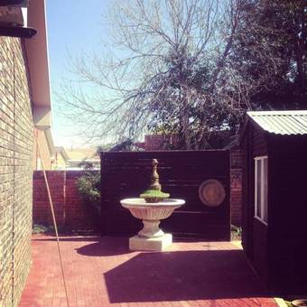 Hostal Seldre Guest House