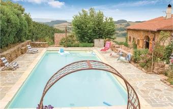 Holiday Home Mardore 33 With Outdoor Swimmingpool