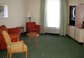 Hotel Fairfield Inn And Suites By Marriott Birmingham / Bessemer