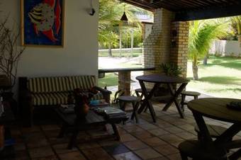 Hostal Guesthouse Ponta Dos An�is