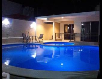 Hotel &amp; Suites Domani