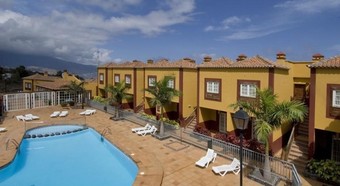 Apartamentos Bre�as Garden