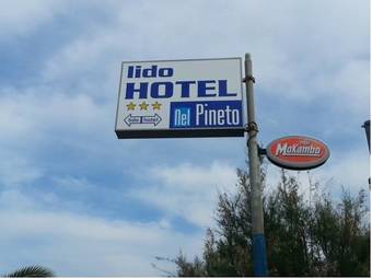 Hotel Nel Pineto