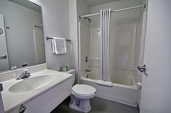 Motel 6 Detroit Northeast - Madison Heights